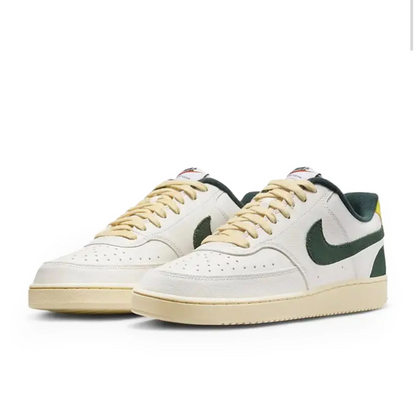 Nike Court Vision LO beige/green